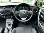 Toyota Auris Touring Sports Hybrid 2013 года (UK)